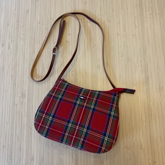 Tommy Hilfiger Handbags - Vintage Tommy Hilfiger Crossbody Bag
